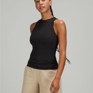Lululemon hold tight tank size 10